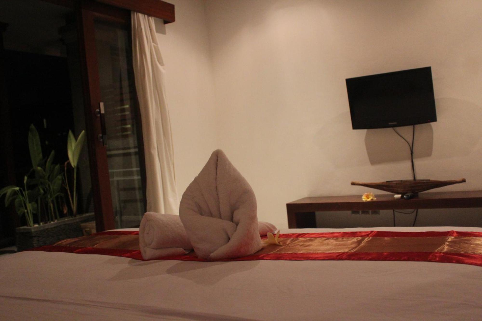 Letos Kubu Homestay Kuta  Room photo