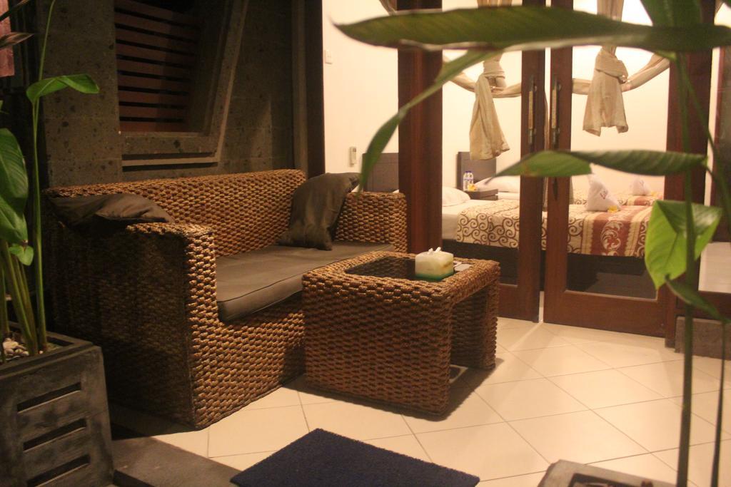 Letos Kubu Homestay Kuta  Exterior photo
