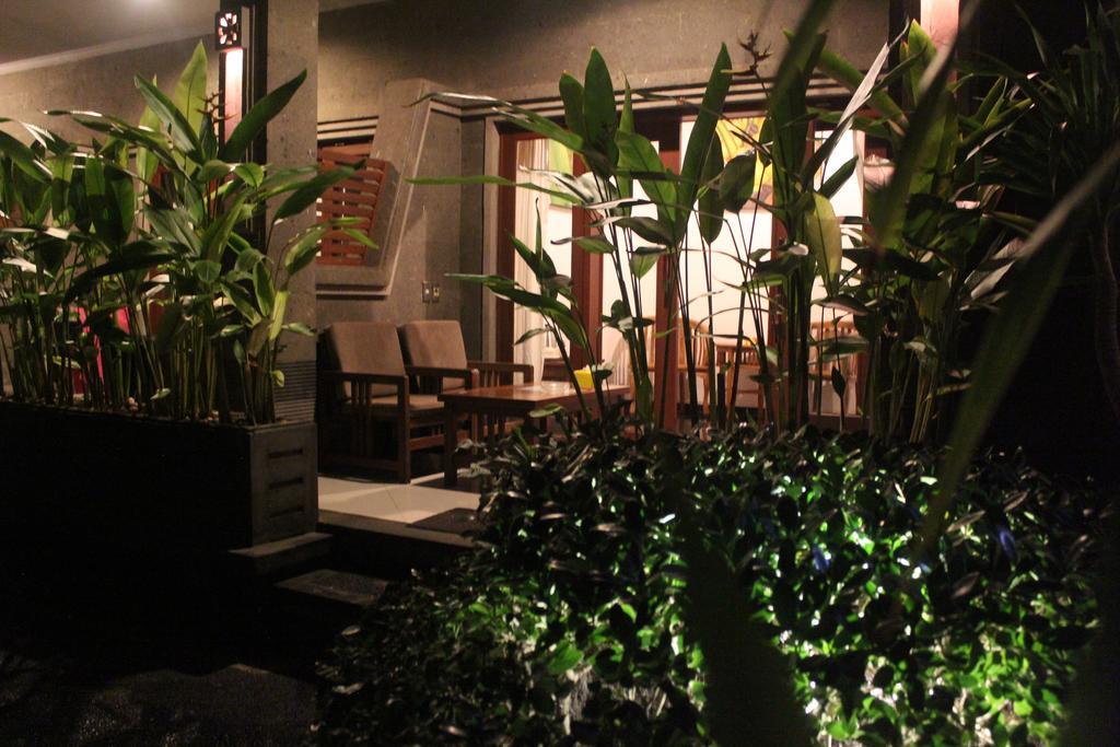 Letos Kubu Homestay Kuta  Exterior photo