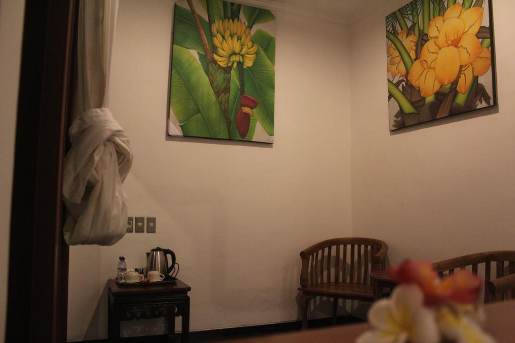 Letos Kubu Homestay Kuta  Exterior photo